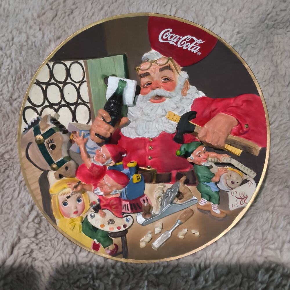 Vintage 1994 Santa Coca Cola Workshop Hand Crafted Franklin Mint Plate